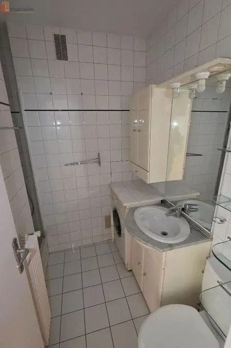 Studio meublé 18m² Neuilly-sur-Seine - Meublé, 2e étage - Photo 6