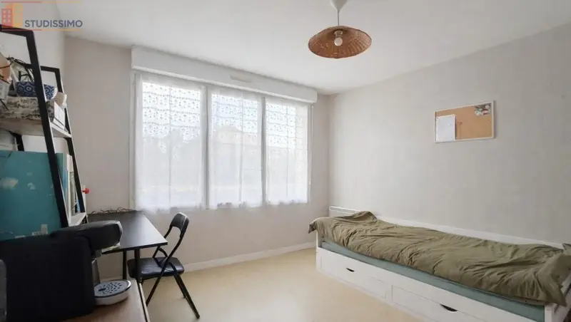 Studio 22m² Poitiers centre - Lumineux, étage 1 - Photo 4