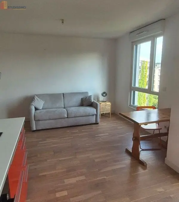 Studio 31m² Issy-les-Moulineaux - Meublé, balcon et parking - Photo 2