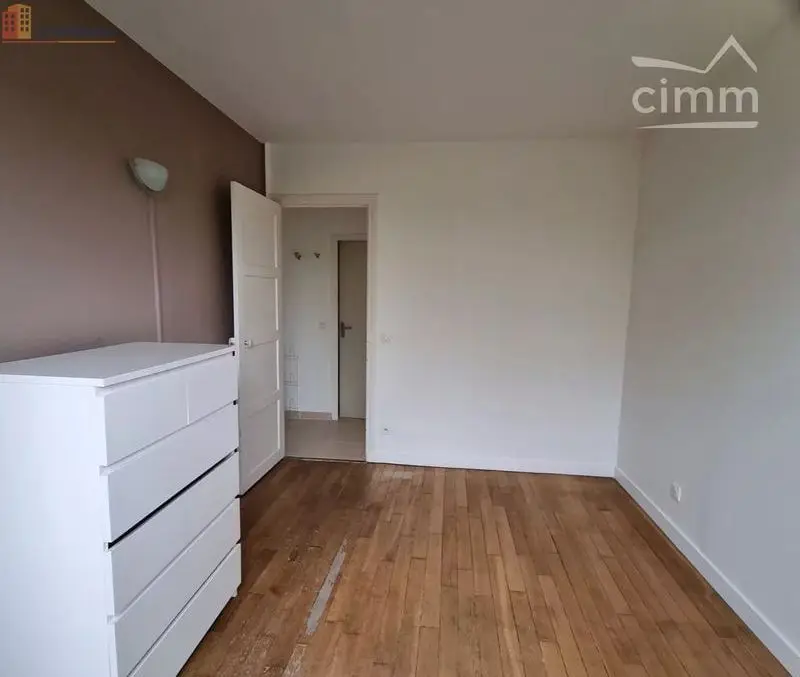 Studio 20m² Bourg-la-Reine - 2e étage, lumineux - Photo 4