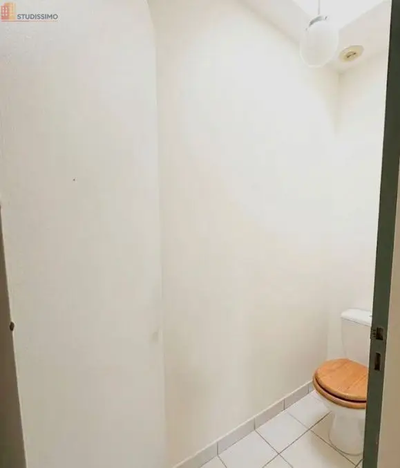 Studio 26m² Poitiers - Dernier étage, DPE D - Photo 1