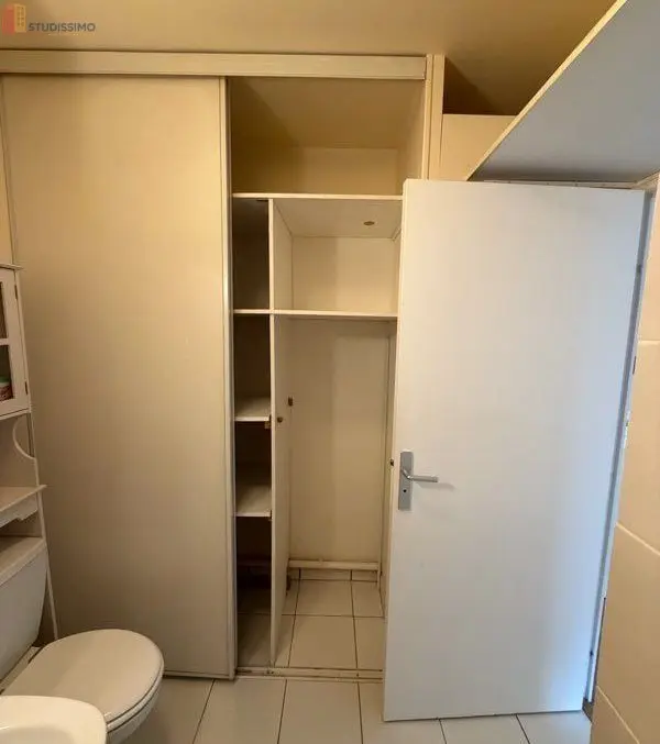 Studio 27m² Levallois-Perret - Parking, 1er étage - Photo 1