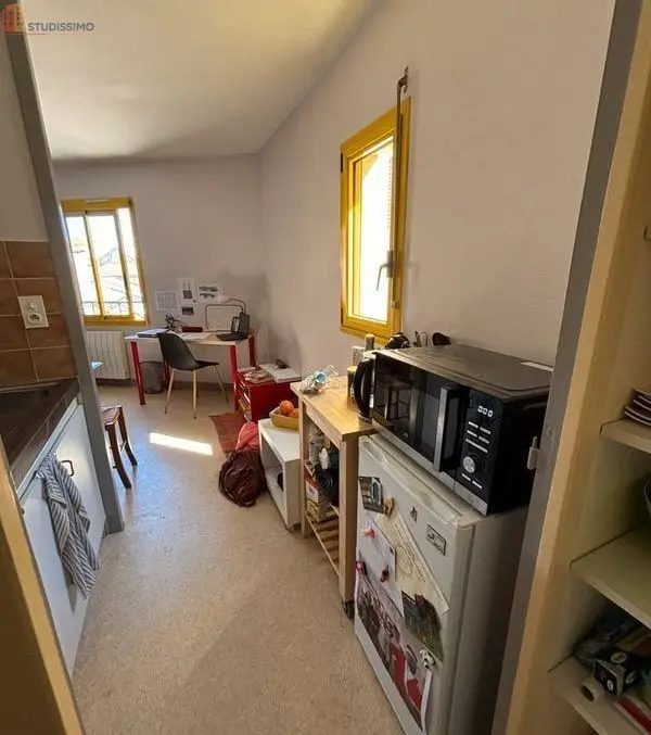 Studio meublé 25m² Poitiers - Parking couvert - Photo 2