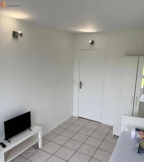 Studio 10m² Meudon 92360 - Meublé, au 5e étage - Photo 2