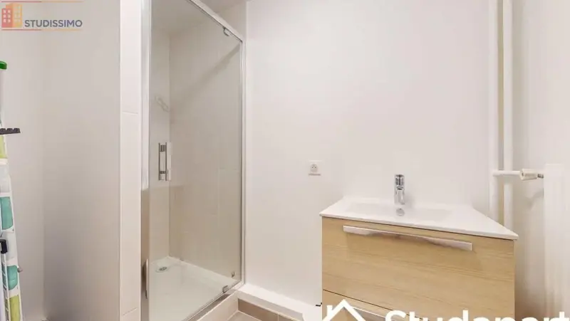 Studio meublé 9m² Nanterre - Meublé, DPE A - Photo 7