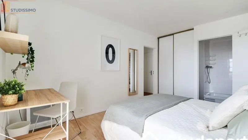 Studio meublé 10m² Saint-Cloud - Meublé, DPE A - Photo 2