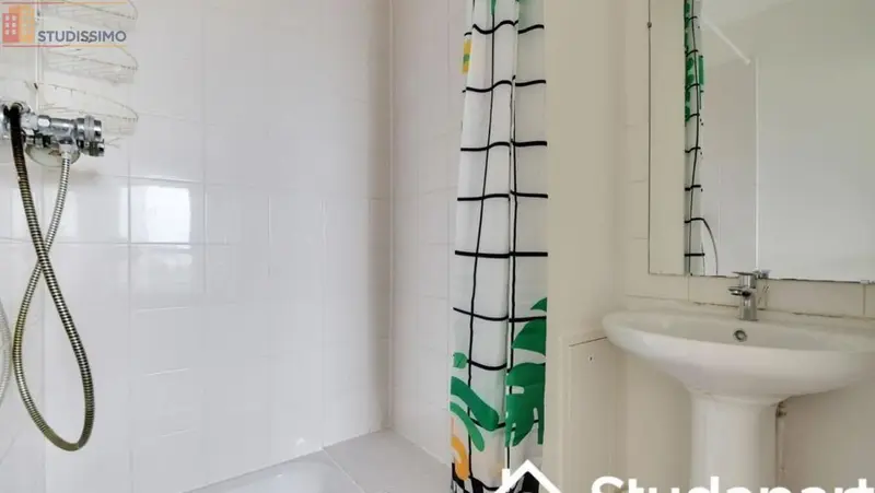 Studio meublé 10m² Saint-Cloud - Meublé, DPE A - Photo 1