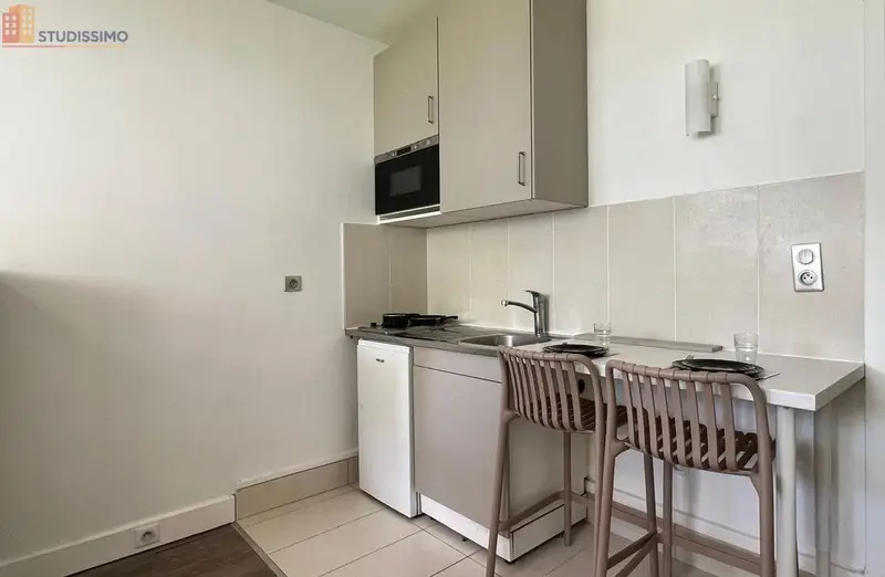 Studio meublé 14m² Courbevoie 92400 - Meublé, compact - Photo 5