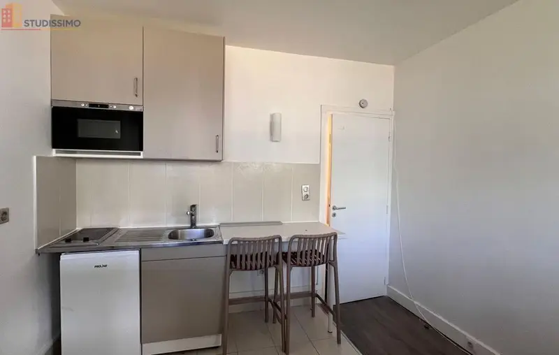 Studio meublé 14m² Courbevoie 92400 - Meublé, compact - Photo 2