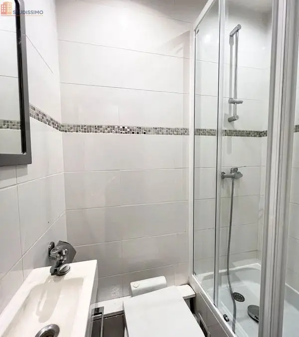 Studio meublé 15m² Neuilly-sur-Seine - Rénové, balcon - Photo 1