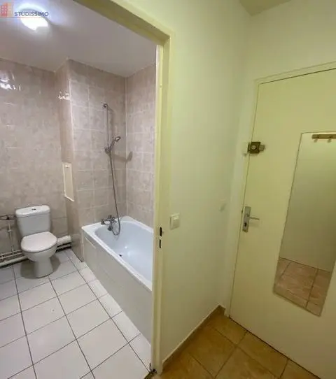Studio 32m² Bourg-la-Reine - Avenue du Général Leclerc - Photo 4