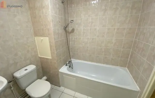 Studio 32m² Bourg-la-Reine - Avenue du Général Leclerc - Photo 1