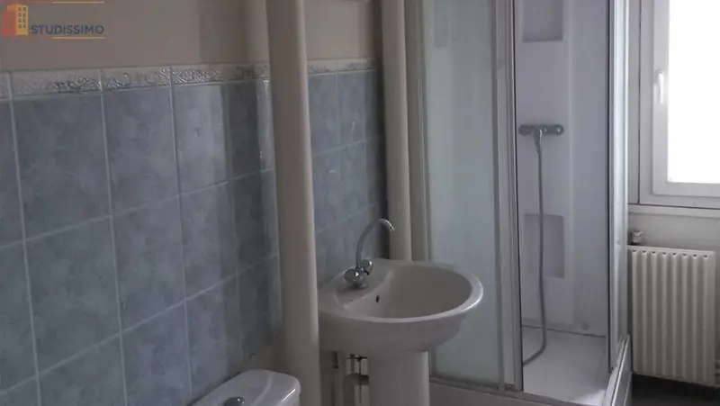 Studio 30m² Paron 89100 - Photo 1