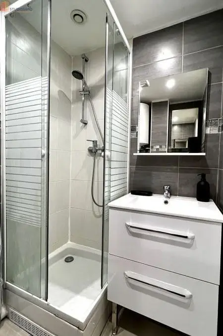Studio meublé 20m² Rueil-Malmaison - Rénové, meublé - Photo 1