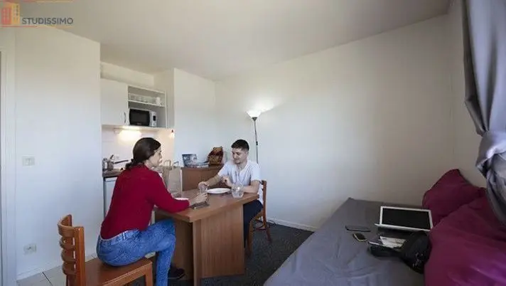 Studio meublé 21m² Rueil-Malmaison - 6e étage, lumineux - Photo 6