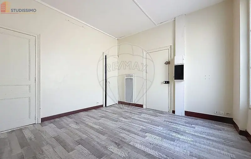 Studio 25m² Sens 89100 - Photo 3