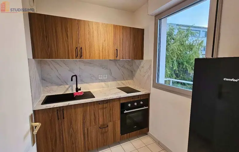 Studio meublé 31m² Issy-les-Moulineaux 92130 - Refait à neuf, balcon - Photo 3
