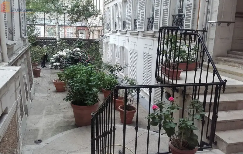 Studio meublé 34m² Neuilly-sur-Seine - Lumineux, meublé - Photo 2