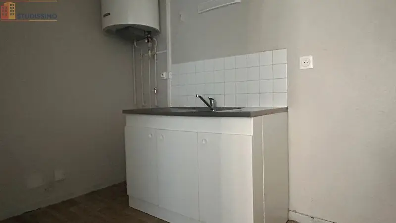Studio 35m² Saint-Florentin - DPE D - Photo 9