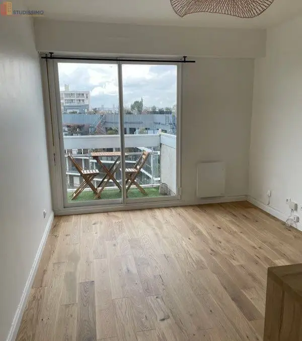 Studio meublé 19m² Courbevoie Bécon - Balcon, proche La Défense - Photo 3