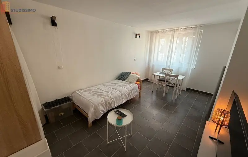 Studio meublé 30m² Nanterre - Rénové, calme et parking - Photo 6