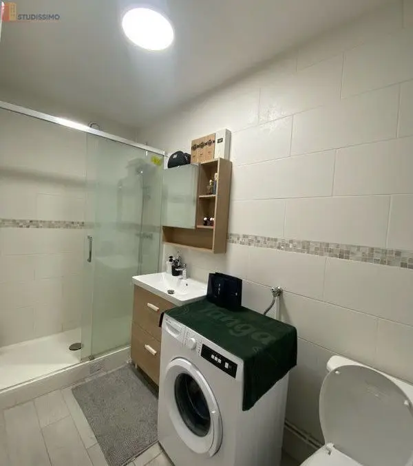 Studio meublé 28m² Courbevoie - Balcon, vue La Défense - Photo 1