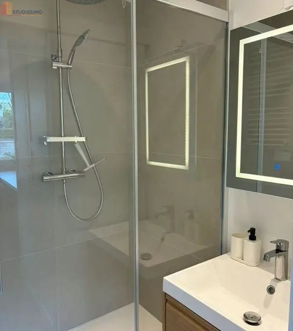 Studio meublé 15m² Neuilly-sur-Seine - Meublé, 15m² - Photo 2