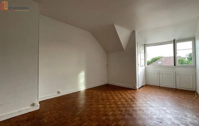 Studio 25m² Saint-Cloud 92210 - Meublé, dernier étage - Photo 6