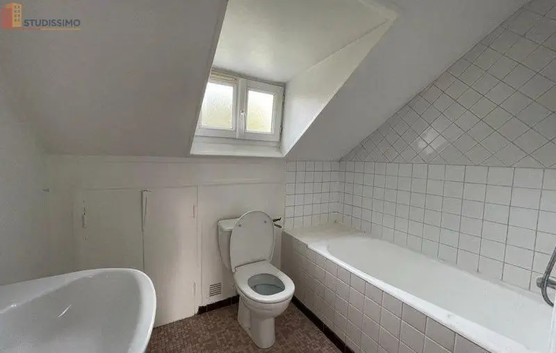 Studio 25m² Saint-Cloud 92210 - Meublé, dernier étage - Photo 1