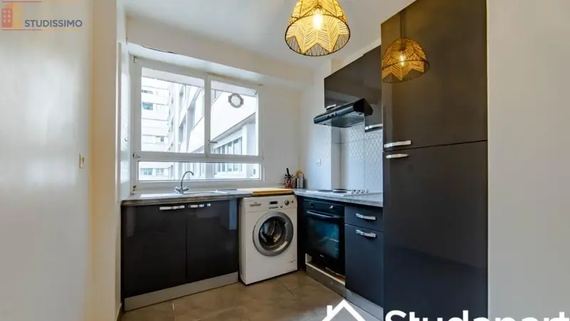 Studio meublé 22m² Puteaux - Lumineux, 3e étage - Photo 2