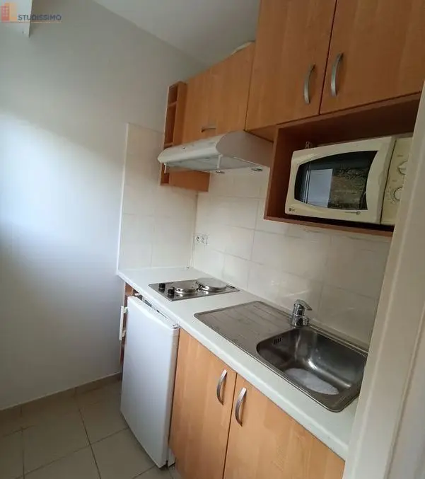 Studio 25m² Suresnes 92150 - Rez-de-chaussée, très bon état - Photo 2