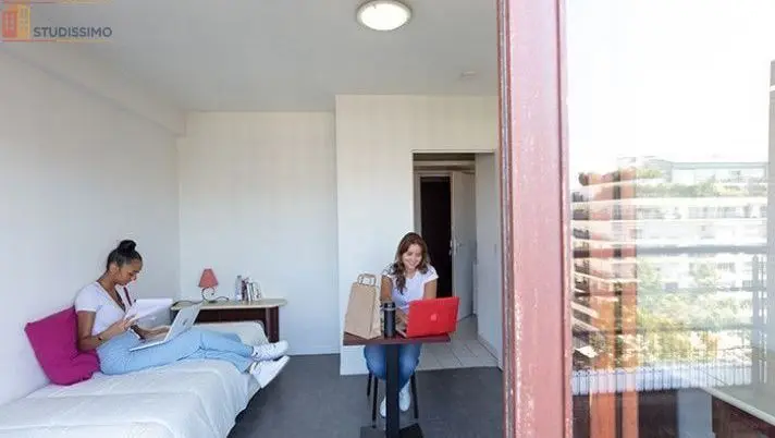 Studio meublé 18m² Boulogne-Billancourt - Lumineux, 8e étage - Photo 7