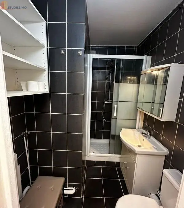 Studio meublé 19m² Neuilly-sur-Seine - Meublé, 2e étage - Photo 1