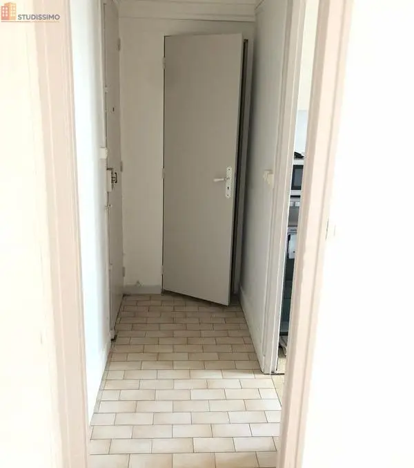 Studio 20m² Neuilly-Plaisance - Lumineux, 1er étage - Photo 4