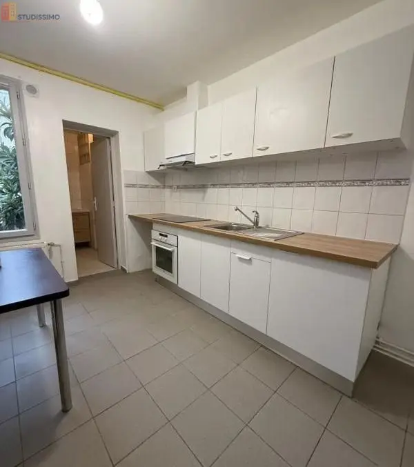 Studio 35m² Saint-Ouen-sur-Seine - 1er étage - Photo 10