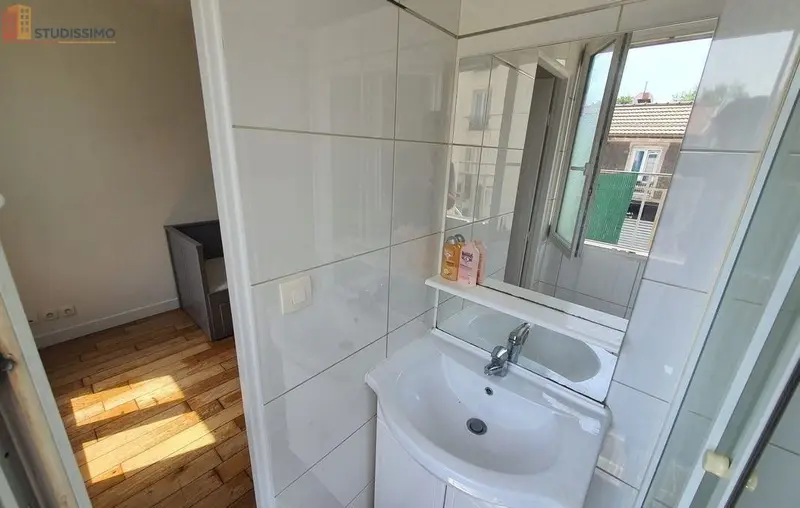Studio meublé 19m² L'Île-Saint-Denis - Balcon, proche transports - Photo 2