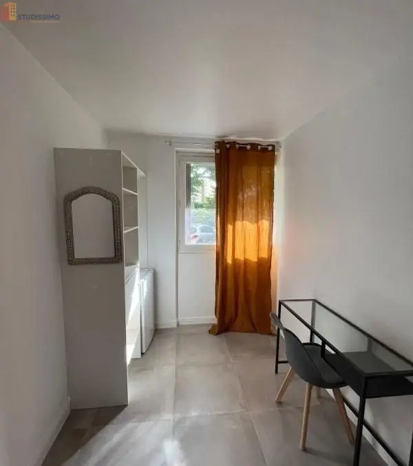 Studio meublé 11m² Épinay-sur-Seine - Meublé, 11m² - Photo 2