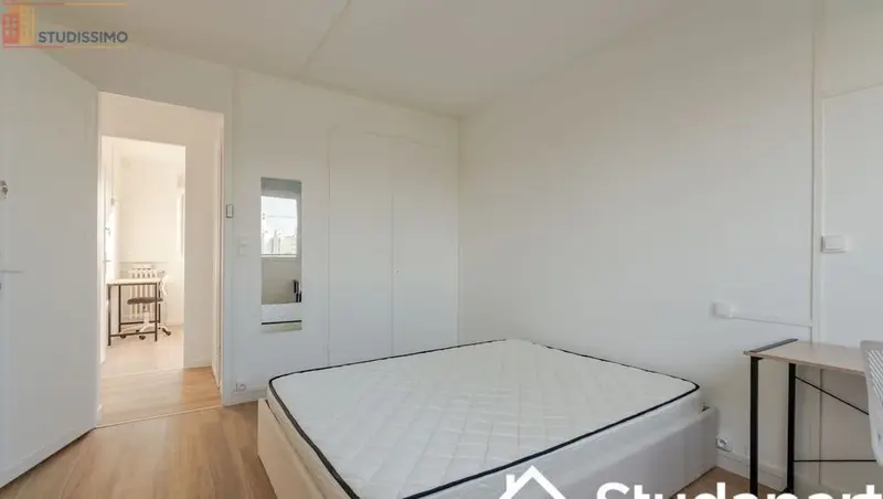 Studio 74m² La Courneuve - Meublé, étage élevé - Photo 1