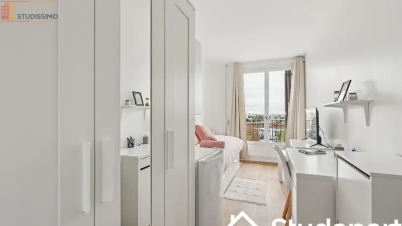 Studio meublé 14m² Épinay-sur-Seine - 7e étage, lumineux - Photo 2