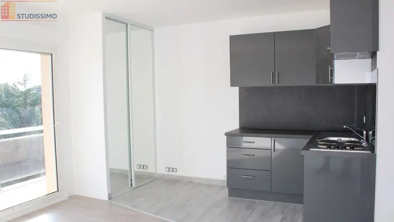 Studio meublé 26m² Villemomble - Meublé, DPE D - Photo 5