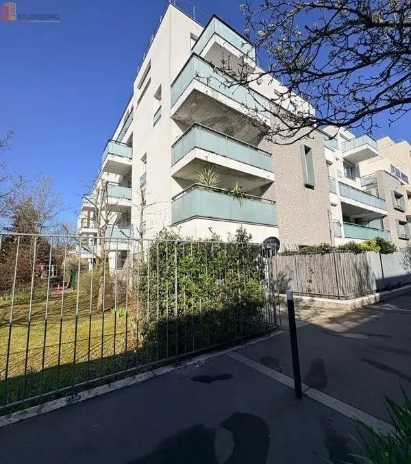 Studio 38m² Saint-Denis - Grand et lumineux - Photo 17