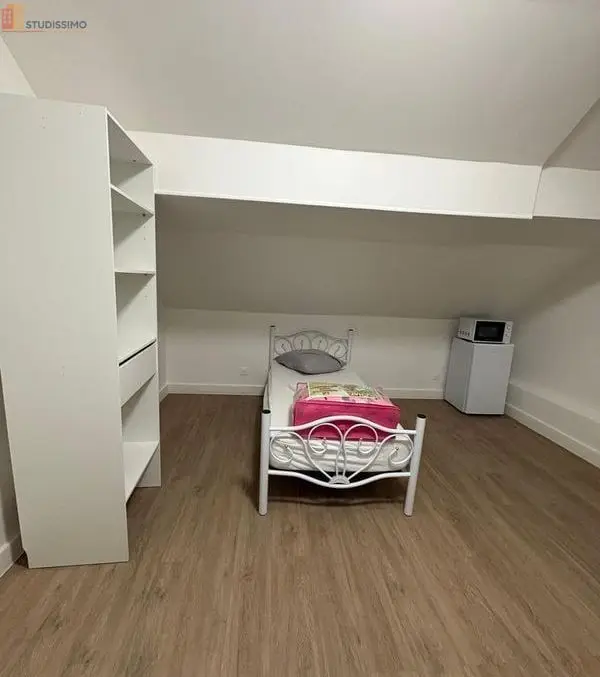 Studio meublé 9m² Le Bourget - Simple ou double, 1er étage - Photo 11
