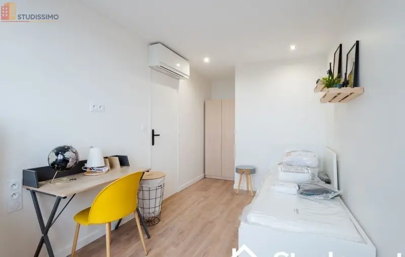 Studio 93m² Créteil - Meublé, dernier étage - Photo 1