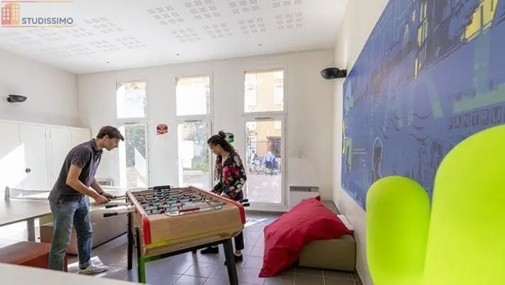 Studio meublé 18m² Ivry-sur-Seine - 5e étage, lumineux - Photo 11