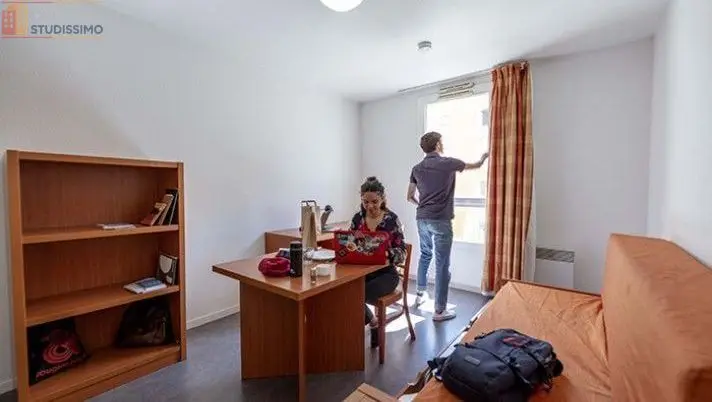 Studio meublé 18m² Ivry-sur-Seine - 5e étage, lumineux - Photo 5