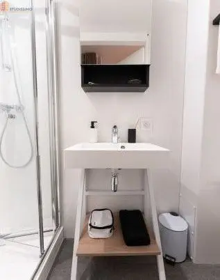 Studio meublé 20m² Villejuif - Étage élevé, DPE B - Photo 1