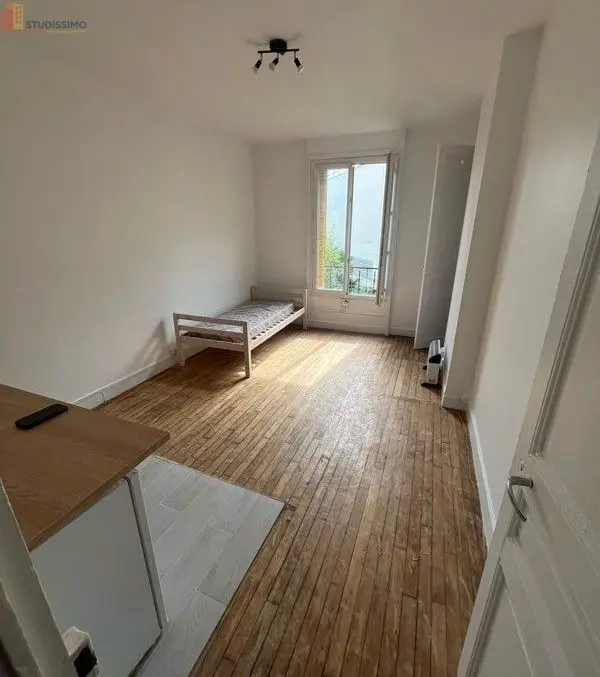 Studio meublé 20m² Ivry-sur-Seine - Meublé, 1er étage - Photo 3