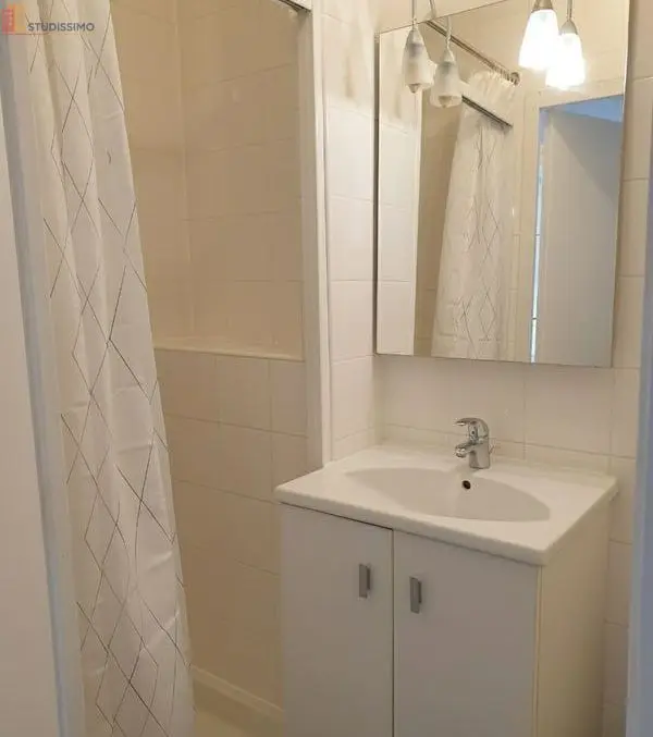 Studio meublé 16m² Ivry-sur-Seine - Balcon, meublé - Photo 4