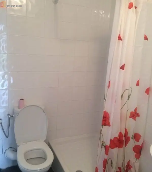 Studio 35m² Villejuif 94800 - Double vitrage PVC - Photo 1