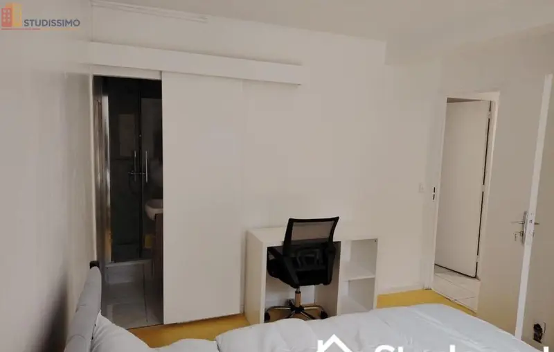 Studio meublé 13m² Cergy - Calme, au 1er étage - Photo 4